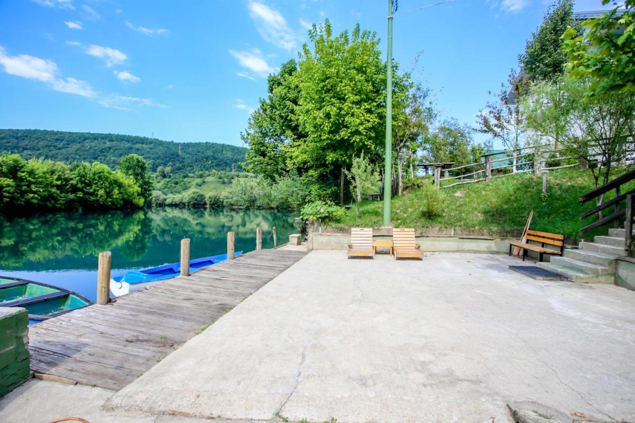 Apartments River Una 4 Bihać Esterno foto