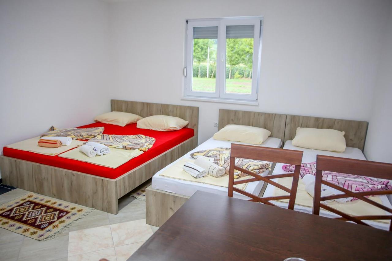 Apartments River Una 4 Bihać Esterno foto