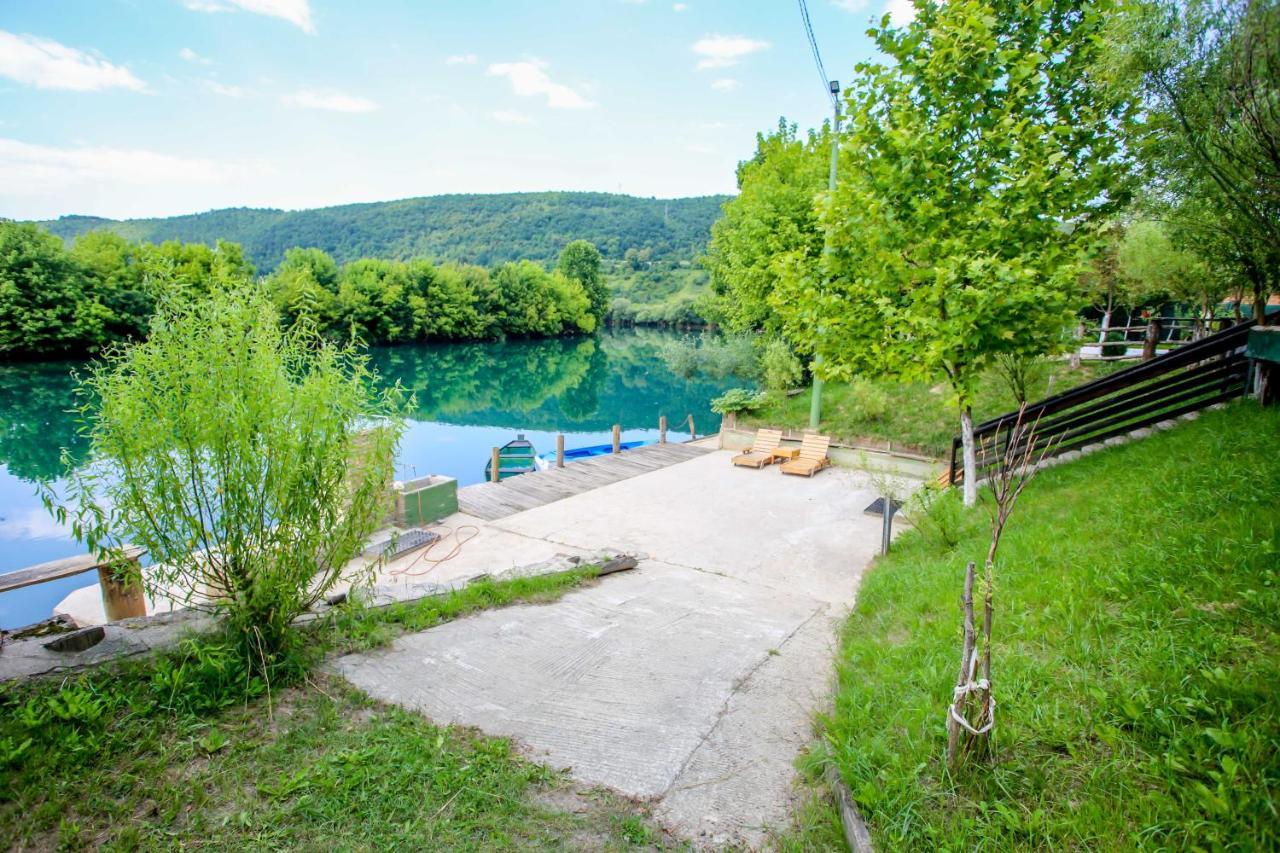 Apartments River Una 4 Bihać Esterno foto